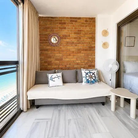 Despierta Frente Al Mar Primera Linea Playa Levante-parking Incluido-edificio Cachirulo * 베니돔