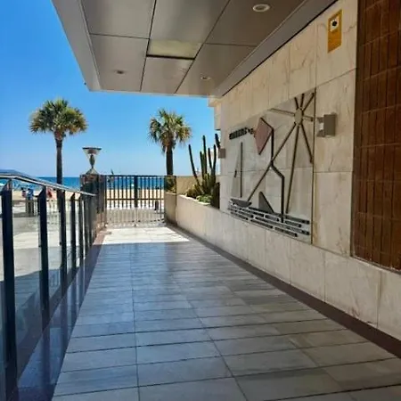 Apartament Despierta Frente Al Mar Primera Linea Playa Levante-parking Incluido-edificio Cachirulo Benidorm